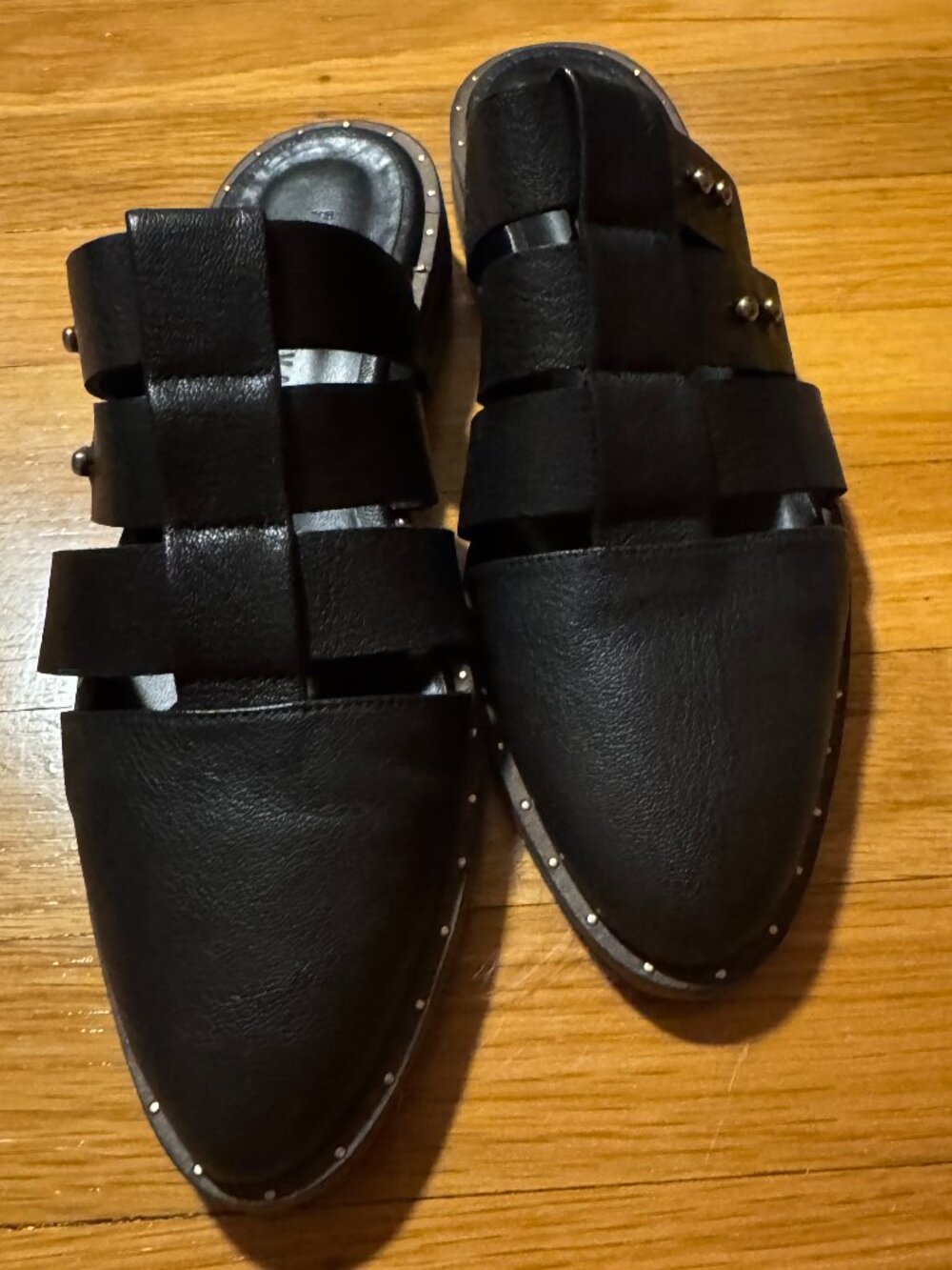 FRĒDA SALVADOR Natural T-strap calf leather mules